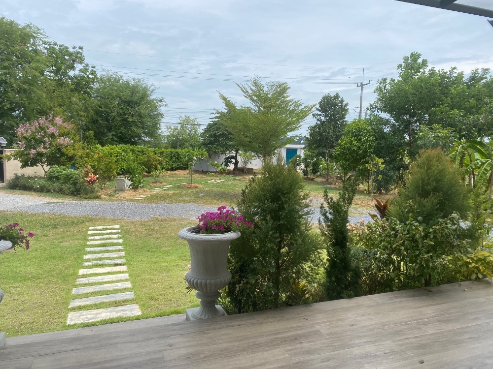 For SaleHouseAng Thong : House for sale with a resort atmosphere, has a pond, lots of fish in the pond, trees, various kinds of fruit, ready to move in, perfect for living. or cafe business