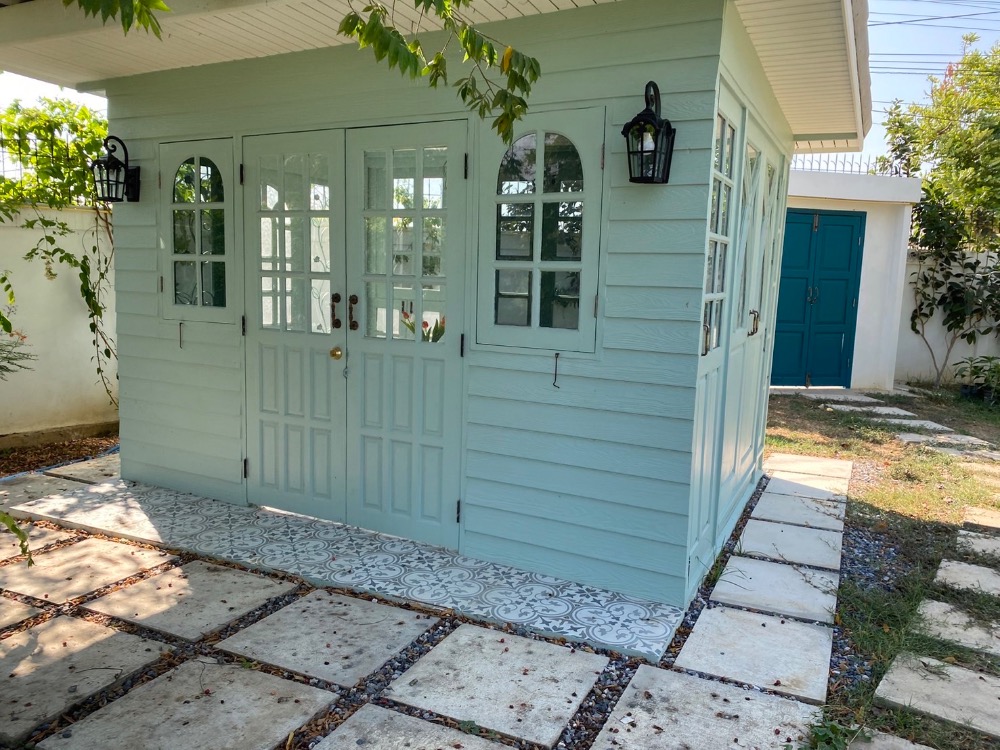 For SaleHouseAng Thong : House for sale with a resort atmosphere, has a pond, lots of fish in the pond, trees, various kinds of fruit, ready to move in, perfect for living. or cafe business