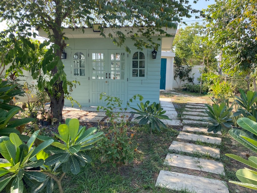 For SaleHouseAng Thong : House for sale with a resort atmosphere, has a pond, lots of fish in the pond, trees, various kinds of fruit, ready to move in, perfect for living. or cafe business