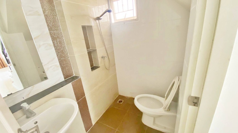 For RentHouseSamut Prakan,Samrong : P-2530 Urgent for rent! Golden Neo Bangna-King Kaew Good location, convenient travel near Suvarnabhumi