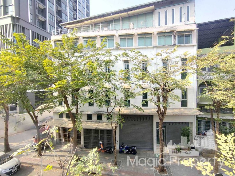 For SaleShop HouseWongwianyai, Charoennakor : 5 Storey Building for sale Soi Itsaraphap 5, Khlong San, Bangkok