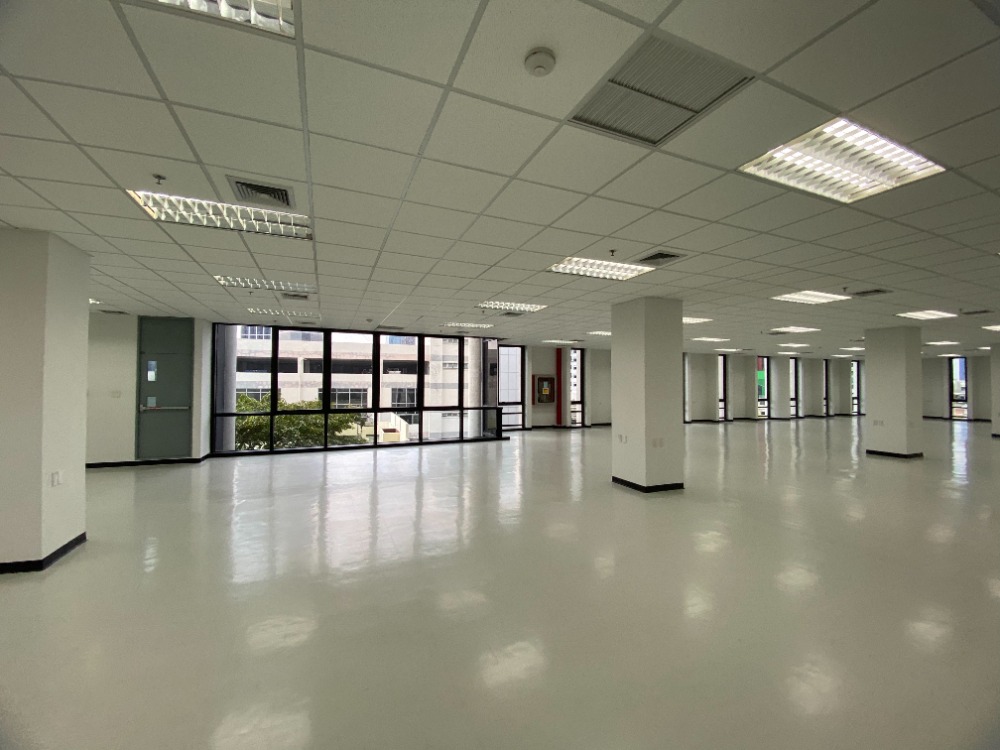 ให้เช่าสำนักงานอารีย์ อนุสาวรีย์ : สำนักงานออฟฟิศติด ฺBTS สภาพใหม่ ราคาพิเศษ !!