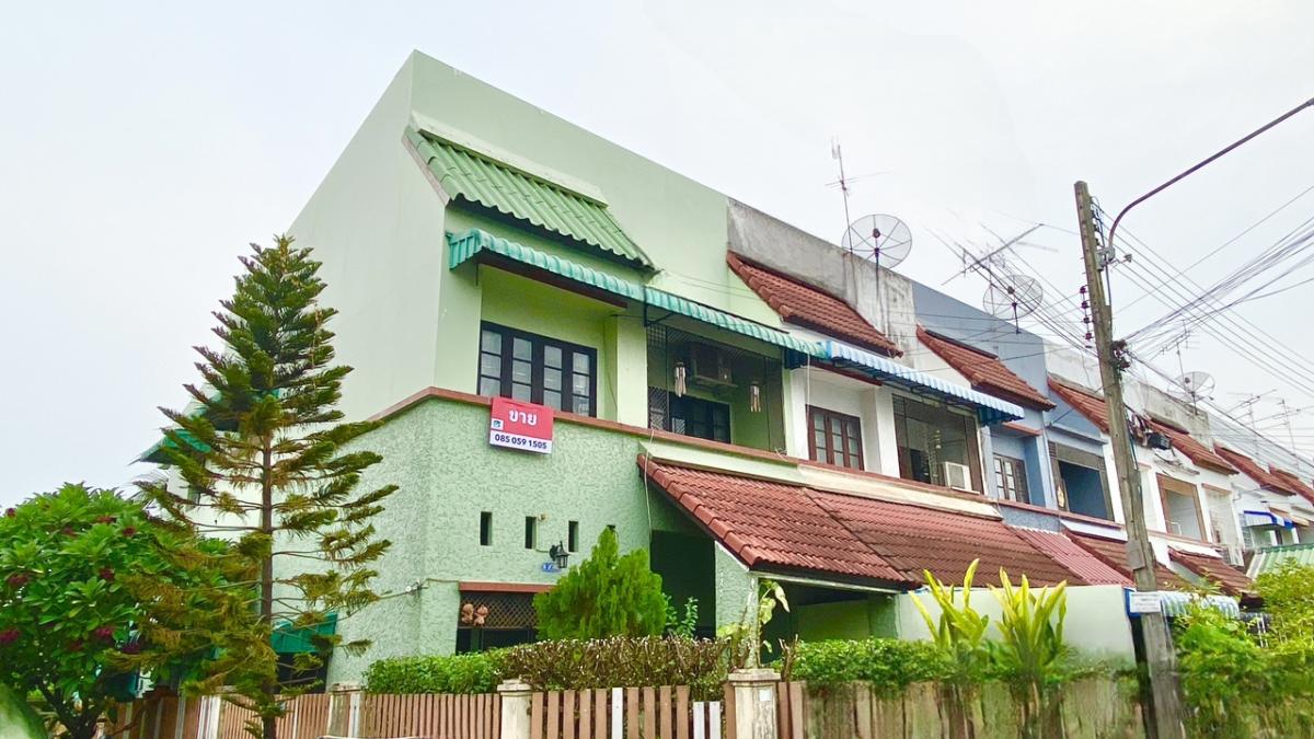 For SaleTownhomePathum Thani,Rangsit, Thammasat : Corner townhouse for sale, like living in a single house, Rangsit Khlong 2