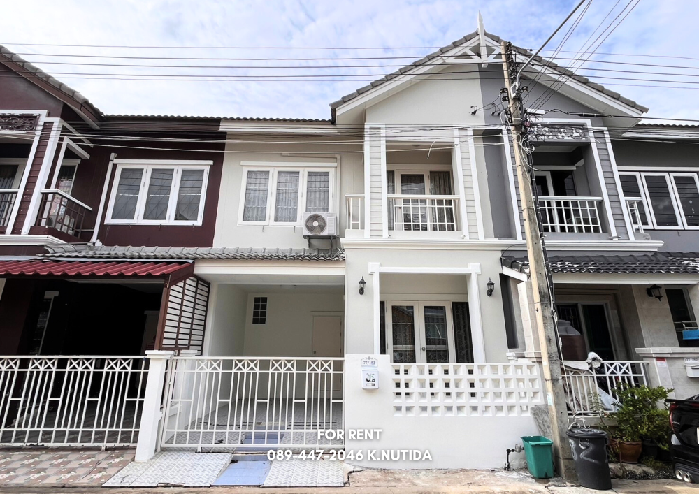For RentHousePathum Thani,Rangsit, Thammasat : Twin house for rent, Fah Piyarom Village, Khlong 6.