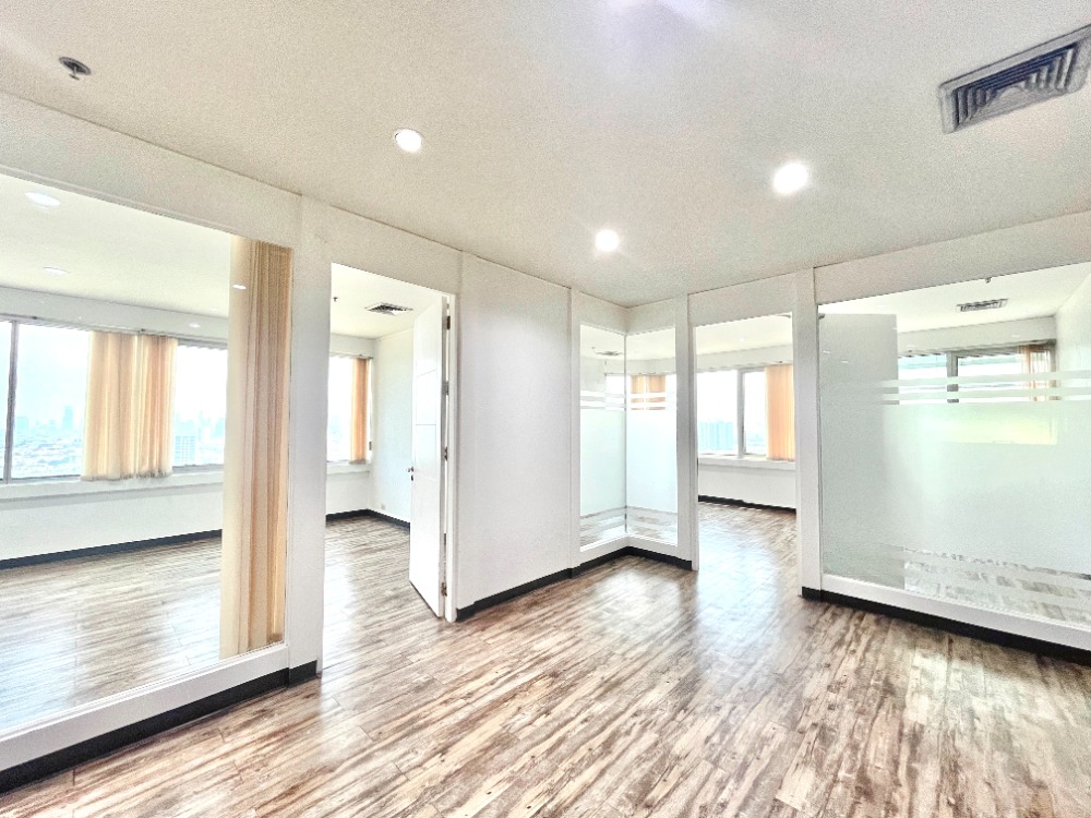 ให้เช่าสำนักงานพระราม 3 สาธุประดิษฐ์ : ออฟฟิศติดริมแม่น้ำ พระราม 3 ติด BRT มีที่จอดรถ