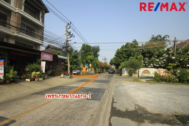 ขายที่ดินบางแค เพชรเกษม : ที่ดินเพชรเกษม77แยก4-1 ที่ถมแล้วมีกำแพงล้อมรอบ แปลงมุมติดคลอง หน้าวัดระฆังพรหมรังสี 181ตารางวา เหมาะสร้างบ้าน สำนักงาน หอพัก แถมแบบก่อสร้างฟรี 34,000/วา