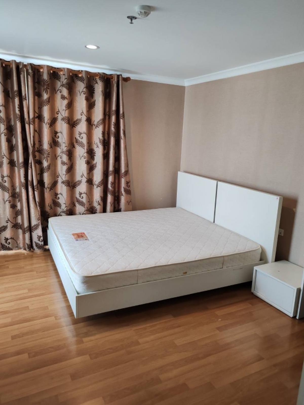 For RentCondoRama9, Petchburi, RCA : For rent: Lumpini Place Rama 9-Ratchada, 2 bedrooms, 2 bathrooms.