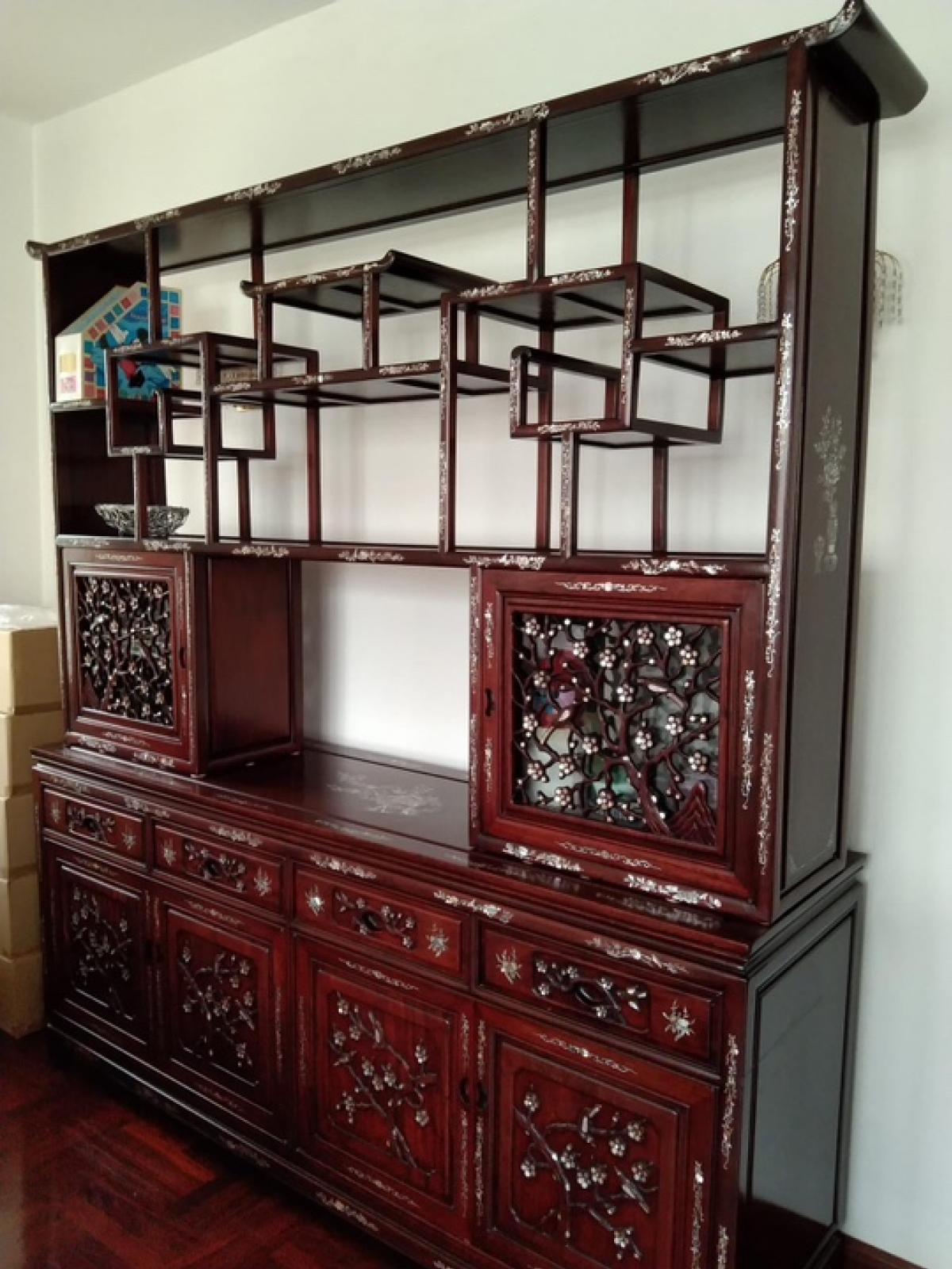 ขายบ้านสุขุมวิท อโศก ทองหล่อ : 📢👇 ขายบ้าน 2 หลัง  แปลงหัวมุม ในหมู่บ้านที่มีระบบการรักษาความปลอดภัยที่ดี สงบ เงียบ เดินทางสะดวก หลายเส้นทางขายพร้อมเฟอร์นิเจอร์สไตล์จีนคลาสสิคฝังมุก