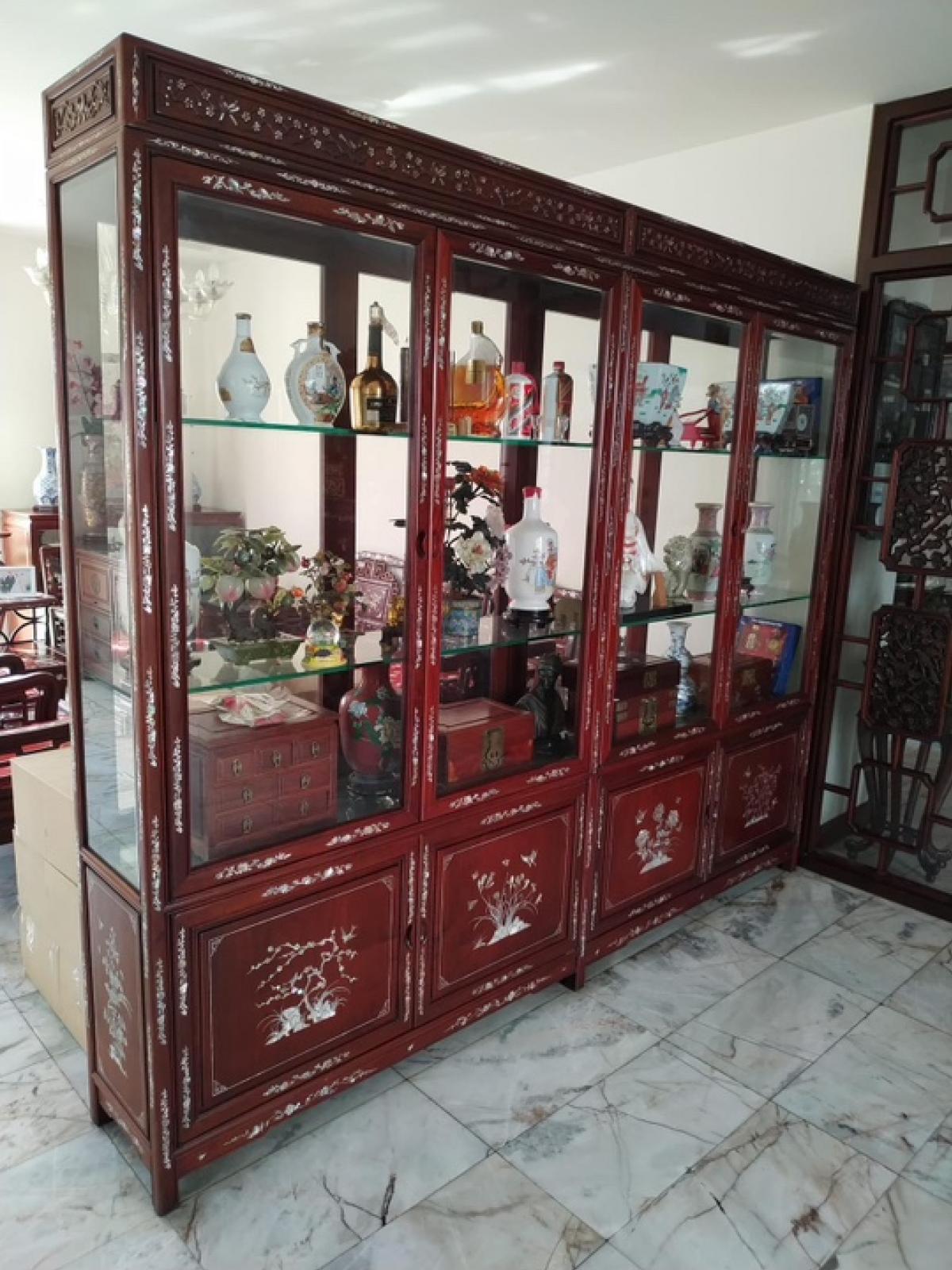 ขายบ้านสุขุมวิท อโศก ทองหล่อ : 📢👇 ขายบ้าน 2 หลัง  แปลงหัวมุม ในหมู่บ้านที่มีระบบการรักษาความปลอดภัยที่ดี สงบ เงียบ เดินทางสะดวก หลายเส้นทางขายพร้อมเฟอร์นิเจอร์สไตล์จีนคลาสสิคฝังมุก