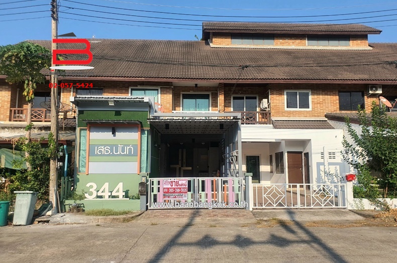 ขายทาวน์โฮมปทุมธานี รังสิต ธรรมศาสตร์ : ทาวน์เฮาส์ หมู่บ้าน มาลีวัลย์ (คลอง 2) เนื้อที่ 43 ตรว. ถนนรังสิต-นครนายก ต.ประชาธิปัตย์ อ.ธัญบุรี จ.ปทุมฯ