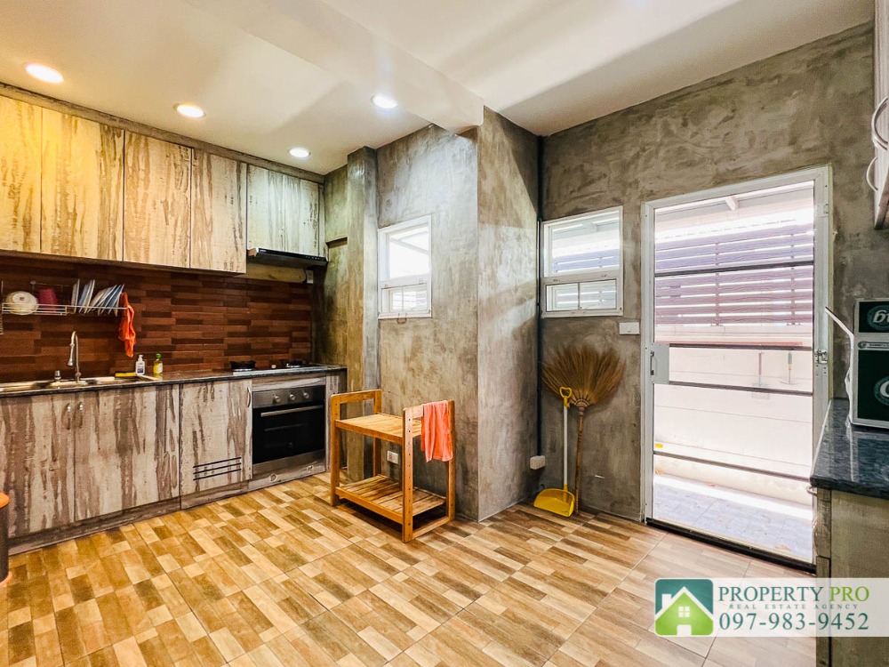 For SaleHouseChaengwatana, Muangthong : House for Sale at Life Bangkok Boulevard Chaengwattana, 4 bedroom 54 sqw 207 sqm Near Sri Saman, Don Mueang, Impact Arena : EL24S-019