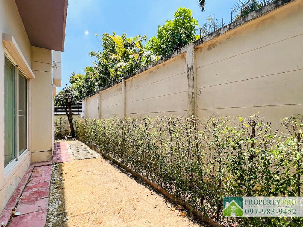 For SaleHouseChaengwatana, Muangthong : House for Sale at Life Bangkok Boulevard Chaengwattana, 4 bedroom 54 sqw 207 sqm Near Sri Saman, Don Mueang, Impact Arena : EL24S-019