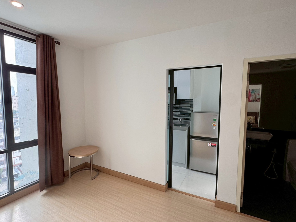 For SaleCondoSathorn, Narathiwat : ✅ S-BKHZ103 ✅ Line : @p2nproperty