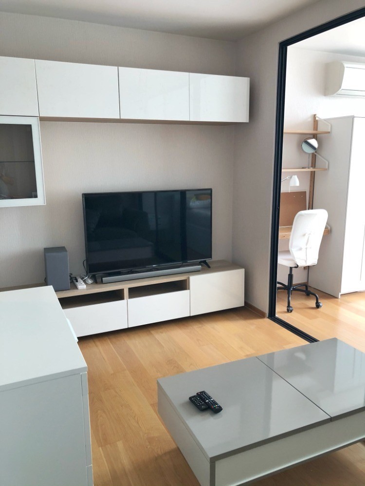 ขายคอนโดสาทร นราธิวาส : S-NVSL103 ขาย คอนโด โนเบิล รีโว่ สีลม ชั้น23 วิวเมือง 33.7ตรม. 1นอน 1น้ำ 4.99ล้าน 064-959-8900