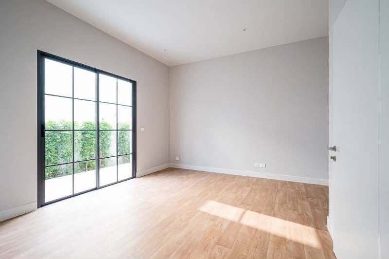 ขายบ้านพัฒนาการ ศรีนครินทร์ : 🔥🔥 𝐅𝐎𝐑 𝐒𝐀𝐋𝐄 : 𝐍𝐎𝐇𝐎.𝟒!!  𝐏𝐫𝐢𝐜𝐞  𝟓𝟗𝐦𝐛, 𝟒 𝐁𝐞𝐝𝐬 𝟓 𝐁𝐚𝐭𝐡𝐬 𝟑 𝐏𝐚𝐫𝐤𝐢𝐧𝐠,  𝟒𝟗𝟓𝐬𝐪𝐦 : 𝐁𝐞𝐬𝐭 𝐏𝐫𝐢𝐜𝐞 !! 𝐍𝐚𝐫𝐚𝐬𝐢𝐫𝐢 กรุงเทพกรีฑา ☎️ 𝟎𝟗𝟓𝟗𝟒𝟏𝟓𝟗𝟗𝟗