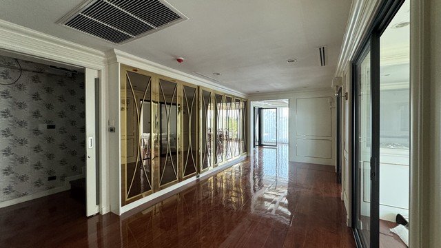 ขายโฮมออฟฟิศเลียบทางด่วนรามอินทรา : พันนา อาคารสำนักงานพร้อมที่พักอาศัย 5 ชั้น พร้อมที่จอดรถ ตกแต่งเสร็จ สวยงาม #เซ็นทรัลอีสต์วิลล์ #นาคนิวาส6 #ถนนประดิษฐ์มนูญธรรม #อาคารพาณิชย์