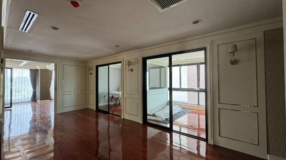 ขายโฮมออฟฟิศเลียบทางด่วนรามอินทรา : พันนา อาคารสำนักงานพร้อมที่พักอาศัย 5 ชั้น พร้อมที่จอดรถ ตกแต่งเสร็จ สวยงาม #เซ็นทรัลอีสต์วิลล์ #นาคนิวาส6 #ถนนประดิษฐ์มนูญธรรม #อาคารพาณิชย์