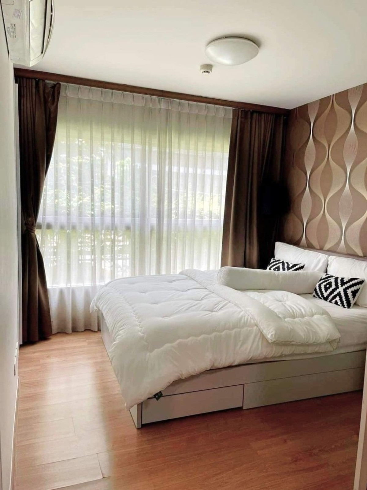 For RentCondoRamkhamhaeng, Hua Mak : ✅ DCR117 ✅ Line : @p2nproperty