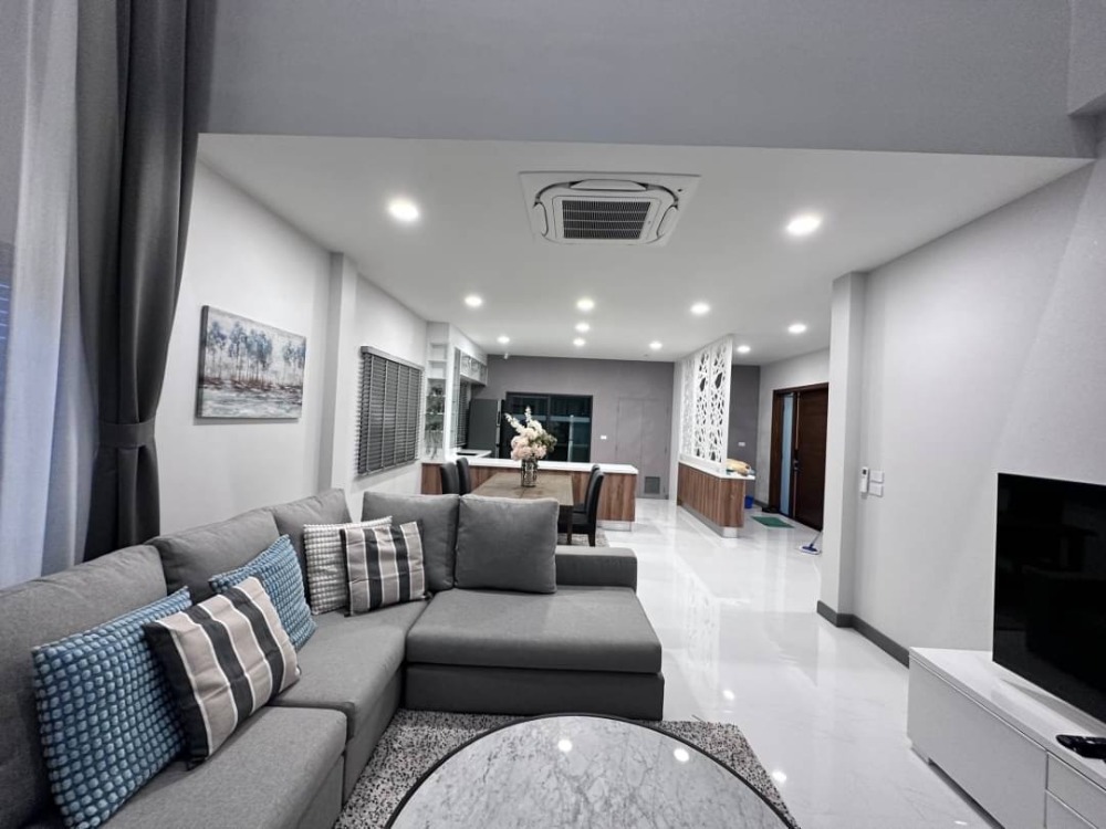 ให้เช่าบ้านบางนา แบริ่ง ลาซาล : For Rent หมู่บ้าน The City Bangna โครงการใหม่ ติดเมกะบางนา 3 นาที ขนาด 4 ห้องนอน