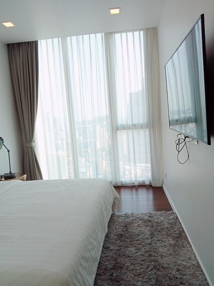 For SaleCondoNana, North Nana,Sukhumvit13, Soi Nana : For sale condo Hyde Sukhumvit 11 3 Bed hight floor (S03-1794)