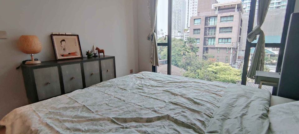 For RentCondoSukhumvit, Asoke, Thonglor : The Reserve 61 Hideaway for rent 100k per month 064-274-8883
