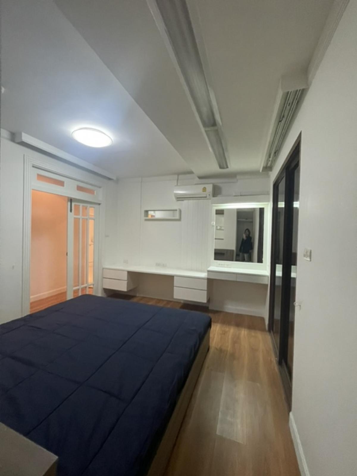 ขายคอนโดรัชดา ห้วยขวาง : คอนโด กลางกรุง รีสอร์ท (KlangKrung Resort Condominium) 68ตรม. ตกแต่งสวย