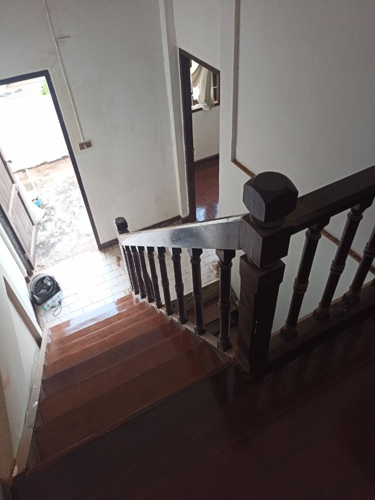 ขายทาวน์โฮมลาดพร้าว เซ็นทรัลลาดพร้าว : ขาย โฮมทาวน์ ออฟฟิส 4 ห้องนอน 2 ห้องน้ำ (S03-1792S)