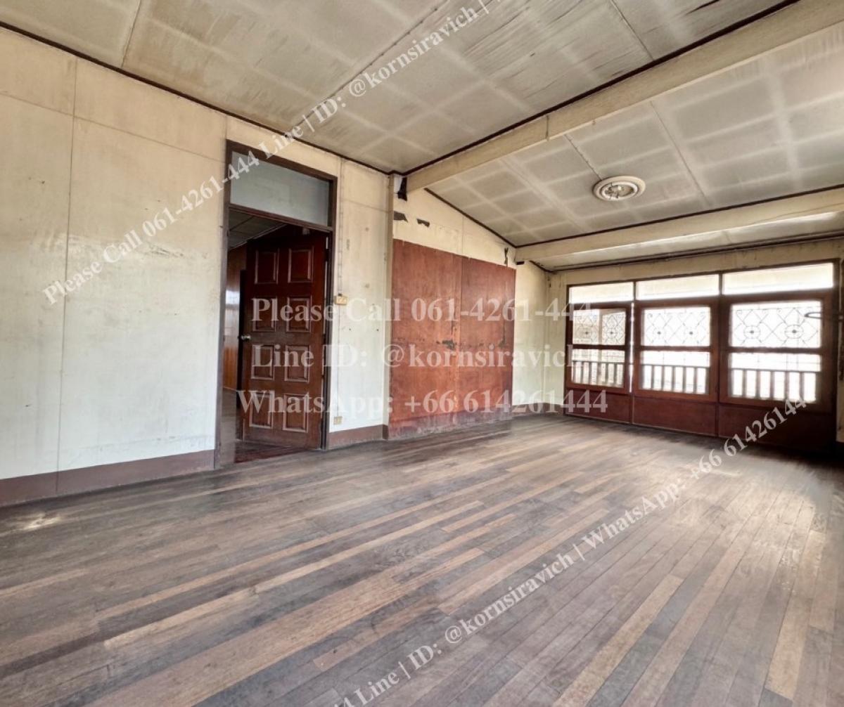 For RentRetail SpaceSukhumvit, Asoke, Thonglor : Rent a single house, do business, park 10 cars, Soi Thonglor, Sukhumvit 55, Khlong Tan Nuea, Watthana District, Bangkok