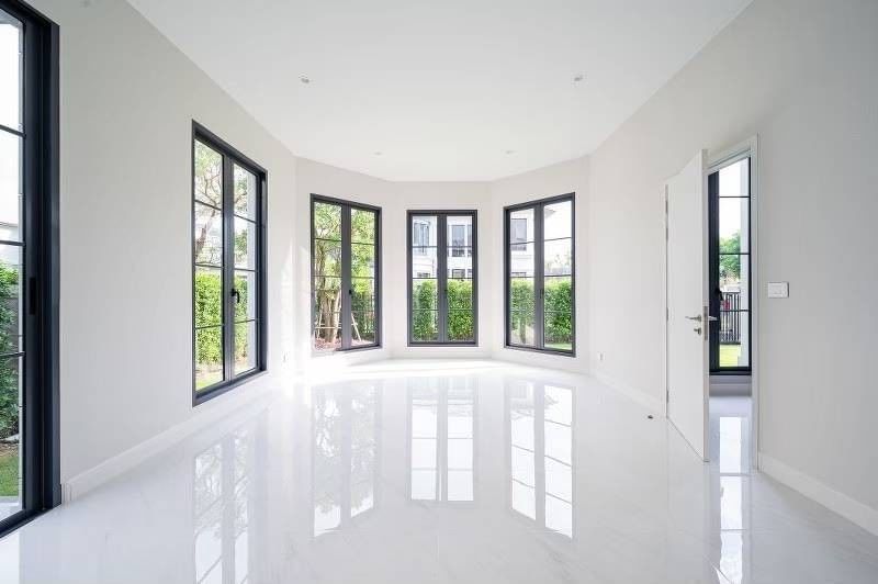 ขายบ้านพัฒนาการ ศรีนครินทร์ : 🔥🔥 𝐅𝐎𝐑 𝐒𝐀𝐋𝐄 : 𝐍𝐎𝐇𝐎.𝟓!!  𝐏𝐫𝐢𝐜𝐞 𝟕𝟐.𝟓𝐦𝐛, 𝟒 𝐁𝐞𝐝𝐬 𝟓 𝐁𝐚𝐭𝐡𝐬 𝟒𝐏𝐚𝐫𝐤𝐢𝐧𝐠,  𝟓𝟓𝟒𝐬𝐪𝐦 : 𝐁𝐞𝐬𝐭 𝐏𝐫𝐢𝐜𝐞 !! 𝐍𝐚𝐫𝐚𝐬𝐢𝐫𝐢 กรุงเทพกรีฑา ☎️ 𝟎𝟗𝟓𝟗𝟒𝟏𝟓𝟗𝟗𝟗