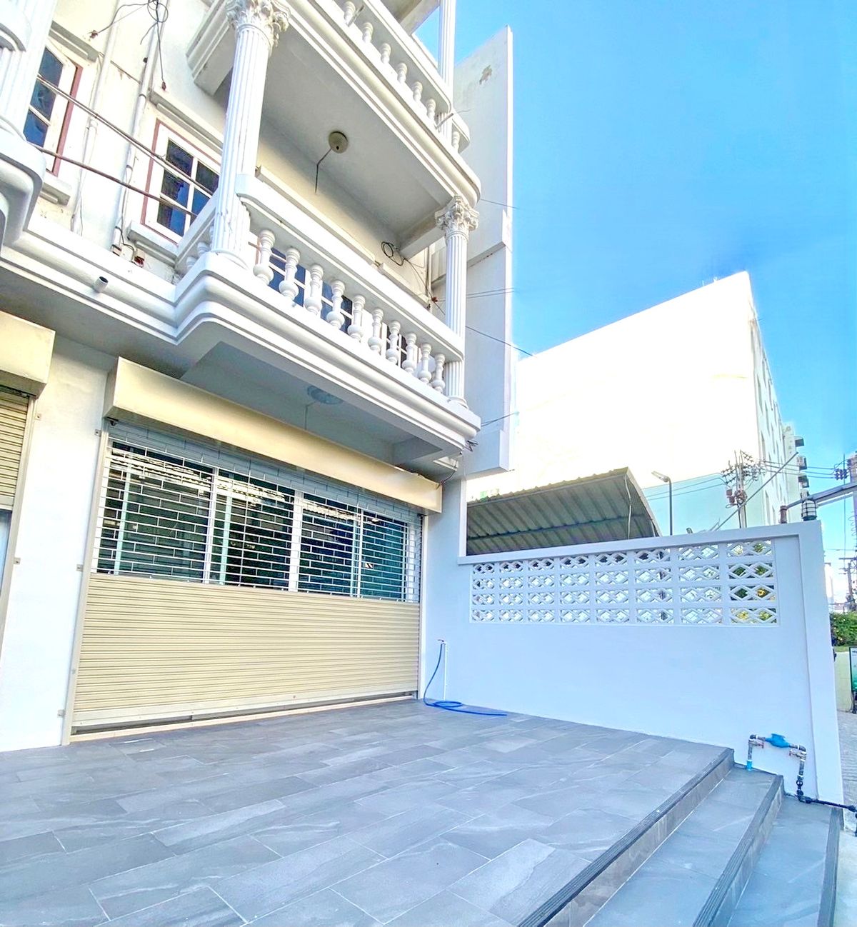 ให้เช่าทาวน์โฮมรัชดา ห้วยขวาง : HK0151😊 For RENT ทาวน์โฮม Townhome  3 ชั้น,🚪4 ห้องนอน🚄ใกล้ MRT ห้วยขวาง 🏢ห้วยขวาง Huai Khwang🔔พื้นที่บ้าน:18.00ตร.วา🔔พื้นที่ใช้สอย: 200.00ตร.ม.💲เช่า:40,000฿📞O99-5919653,O65-9423251✅LineID:@sureresidence