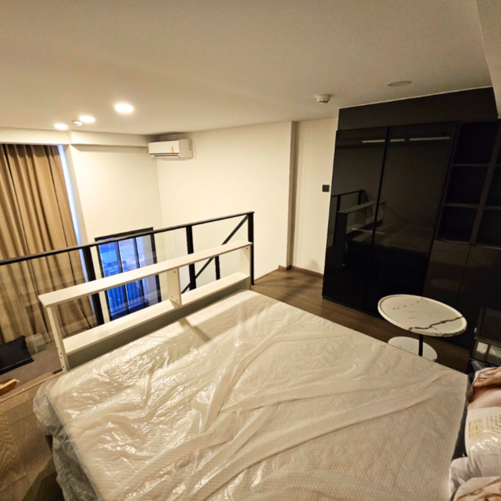 ขายคอนโดสยาม จุฬา สามย่าน : Park Origin Chula - Samyan【𝐒𝐄𝐋𝐋&𝐑𝐄𝐍𝐓】🔥ห้อง LOFT ตกแต่งเรียบง่าย แต่ยังคงความ Cozy เฟอร์นิเจอร์ครบครัน ส่วนกลางจัดเต็ม เดินทางสะดวก ใกล้บรรทัดทอง 🔥ติดต่อไลน์ไอดี: @hacondo