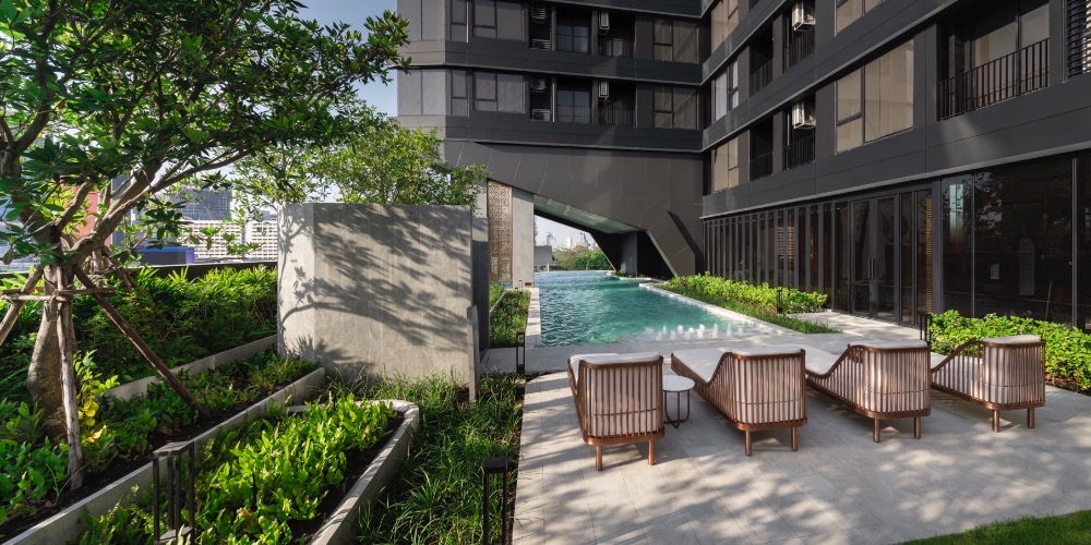 ขายคอนโดคลองเตย กล้วยน้ำไท : 𝑪𝑶𝑪𝑶 𝑷𝑨𝑹𝑪 การันตีราคาที่ดีที่สุด🔥 𝟯𝟰.𝟱 ตรม. 𝟭นอน 𝟭น้ำ เริ่ม 𝟳.𝟰𝟲 ล้าน*ห้องสวยแต่งครบ🌟พร้อมเข้าอยู่ 📱𝟬𝟴𝟭-𝟵𝟴𝟯-𝟲𝟲𝟮𝟱