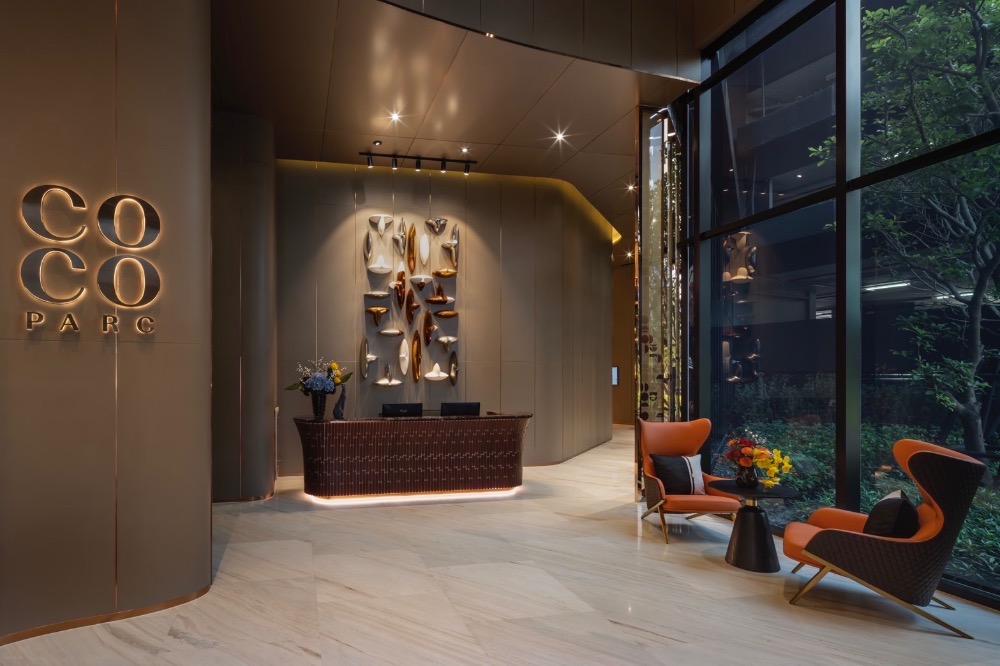 ขายคอนโดคลองเตย กล้วยน้ำไท : 𝑪𝑶𝑪𝑶 𝑷𝑨𝑹𝑪 การันตีราคาที่ดีที่สุด🔥 𝟯𝟰.𝟱 ตรม. 𝟭นอน 𝟭น้ำ เริ่ม 𝟳.𝟰𝟲 ล้าน*ห้องสวยแต่งครบ🌟พร้อมเข้าอยู่ 📱𝟬𝟴𝟭-𝟵𝟴𝟯-𝟲𝟲𝟮𝟱