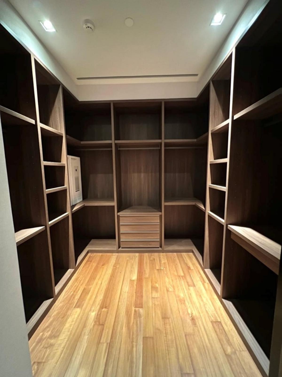 For SaleCondoWongwianyai, Charoennakor : Banyan Tree Residence Riverside Bangkok