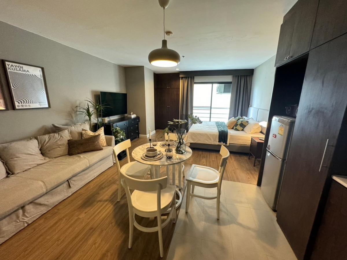 ให้เช่าคอนโดวิทยุ ชิดลม หลังสวน : 🔥ให้เช่าด่วน🔥* โครงสร้างแข็งแรง รอดพ้นแผ่นดินไหว * ห้องสวย เฟอร์ครบ ใจกลางเมือง – 200 meters จาก BTS ราชดำริ พร้อมเข้าอยู่!