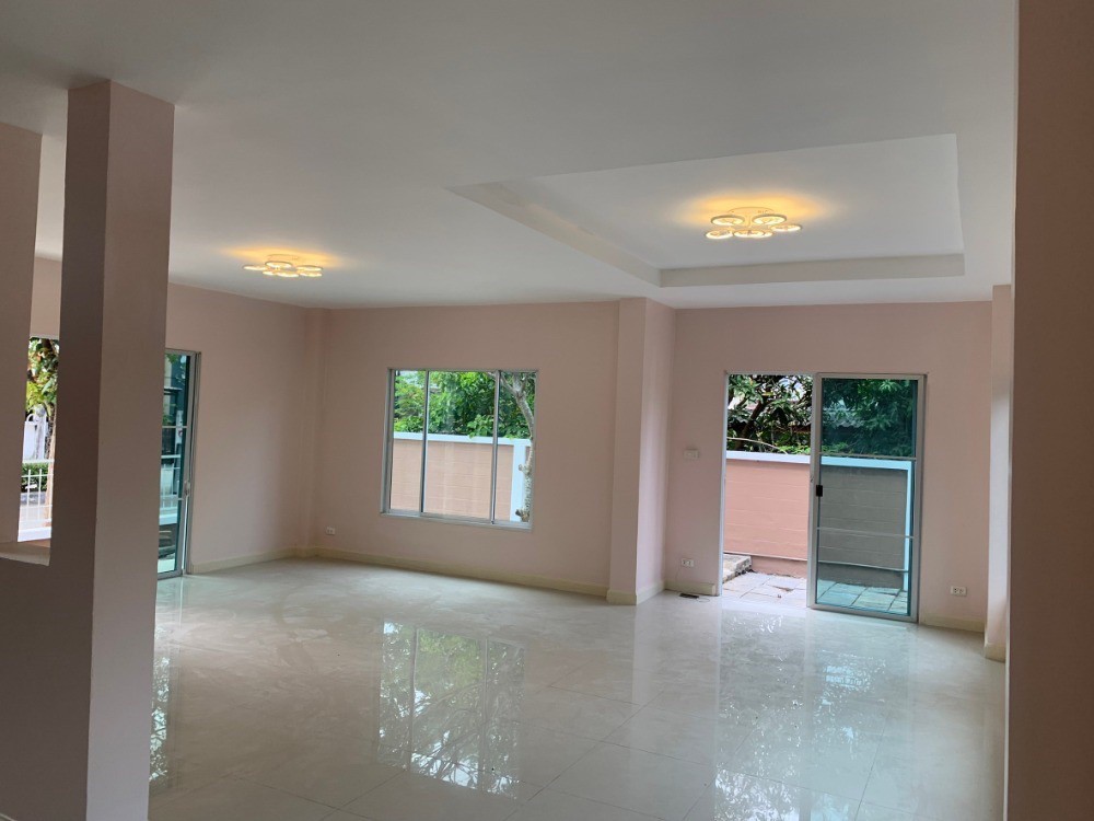 ขายบ้านนวมินทร์ รามอินทรา : S-LCOR101 ขาย บ้านเดี่ยว แลนซีโอ วงแหวนรามอินทรา 2ชั้น ขนาด 60.1ตร.ว/108.9ตรม. 3นอน 3น้ำ 5.2ล้าน 064-959-8900