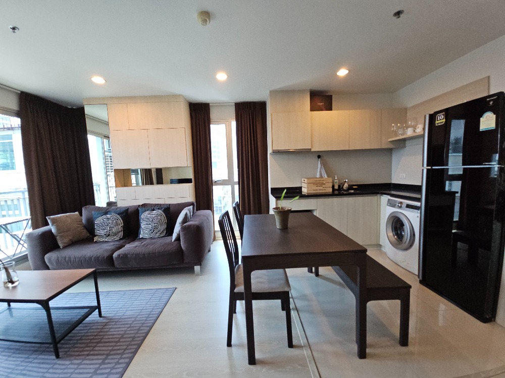 ให้เช่าคอนโดสาทร นราธิวาส : ไม่รับนายหน้าค่ะ For rent 2br 2bt corner room Rhythm Sathorn Narathiwas 61 sqm. 9th floor Fully furnished rent: 30,000 B/month Contact 0954935293 (Ms.Joy)