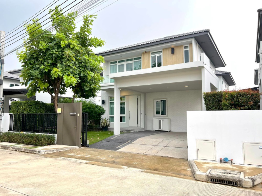 ขายบ้านลาดกระบัง สุวรรณภูมิ : มัณฑนา มอเตอร์เวย์-กรุงเทพกรีฑาตัดใหม่ ขายถูก ตกเเต่งเเล้ว สภาพใหม่ ไม่เคยเข้าอยู่
