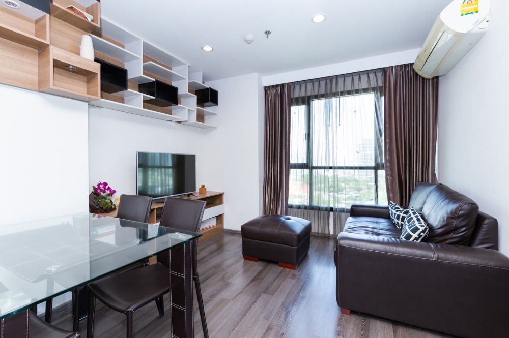 For RentCondoOnnut, Udomsuk : Beautiful room for rent, 2 bedrooms, 1 bathroom, The Base Park West.