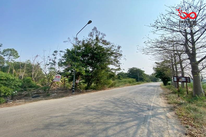For SaleLandPathum Thani,Rangsit, Thammasat : Land for sale, 40 rai, Thanyaburi District, Pathum Thani, Rangsit-Nakhon Nayok Road.