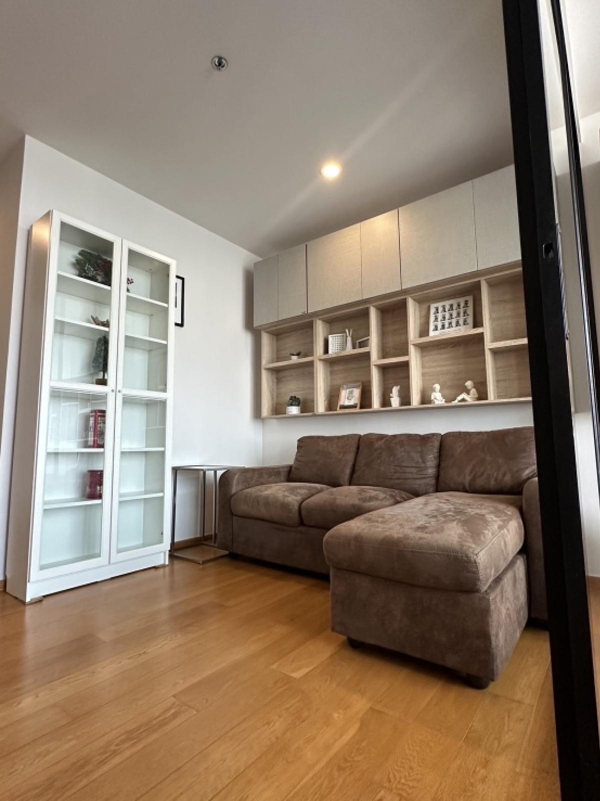 For RentCondoSathorn, Narathiwat : 🔥For urgent rent🔥Noble Silom Revo, fully furnished, open view, near BTS Surasak 150 meters, ready to move in