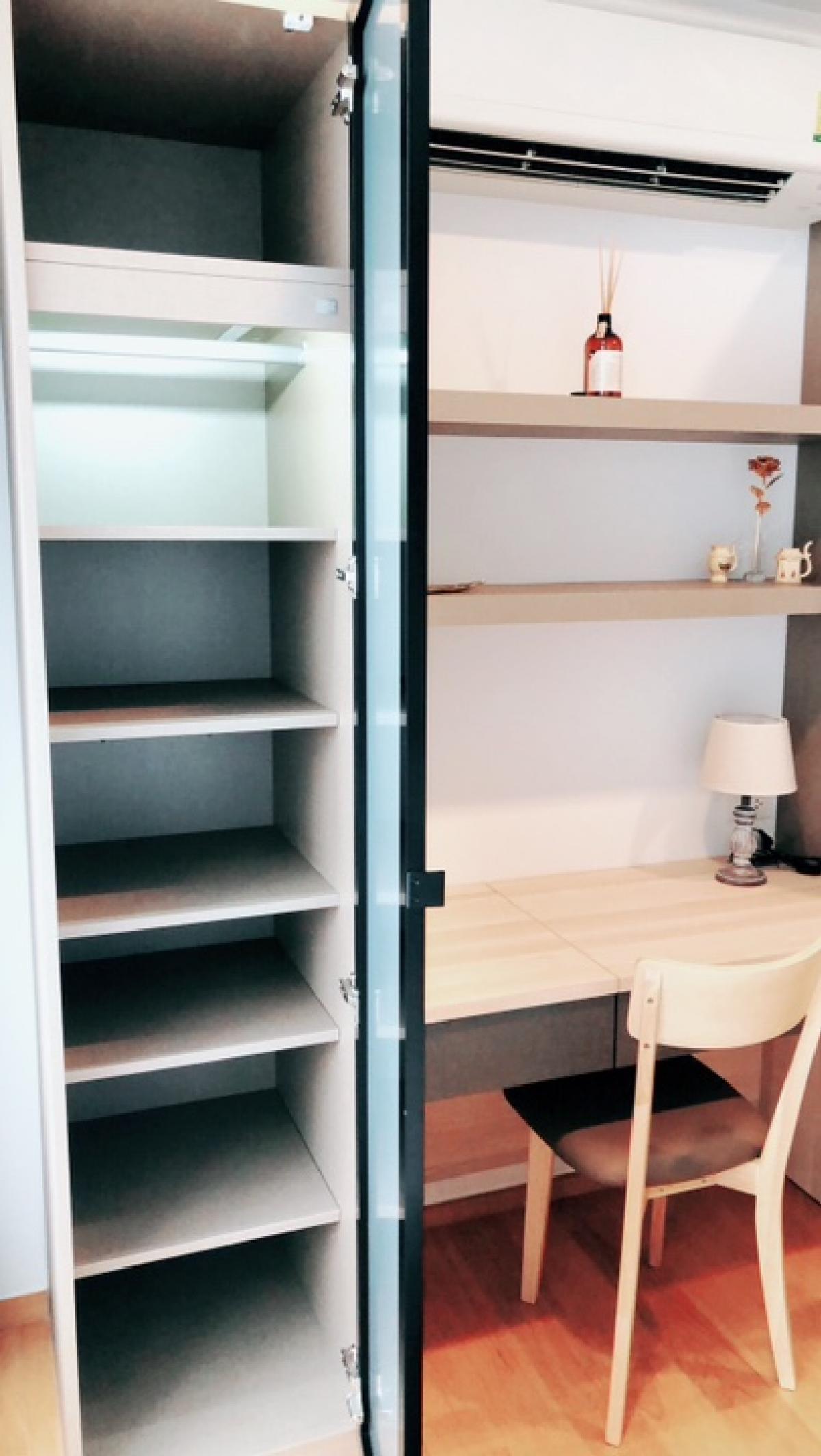 For RentCondoSathorn, Narathiwat : 🔥For urgent rent🔥Noble Silom Revo, fully furnished, open view, near BTS Surasak 150 meters, ready to move in