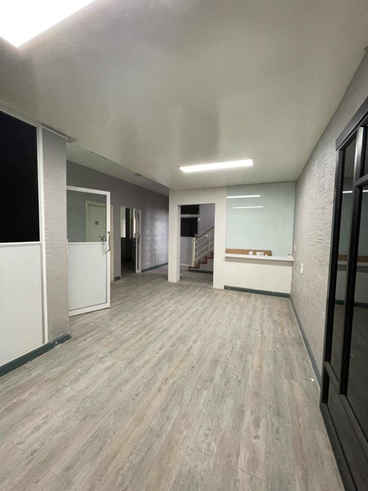 ขายบ้านสมุทรปราการ สำโรง : S-LEN101 ขาย บ้านเดี่ยว โครงการ เลอนีโอทู ศรีนครินทร์  ขนาด 78.4 ตรว. 2ชั้น  พื้นที่ใช้สอย 245 ตรม. 3นอน 3น้ำ 11.9ล้าน 064-959-8900