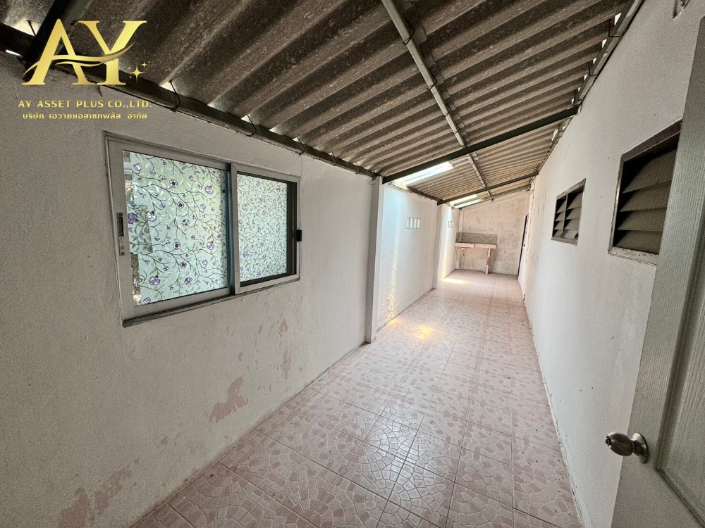 For SaleLandChaengwatana, Muangthong : House for sale with land, 99 sq m, Soi Chaengwattana 15, only 700 meters from the BTS.