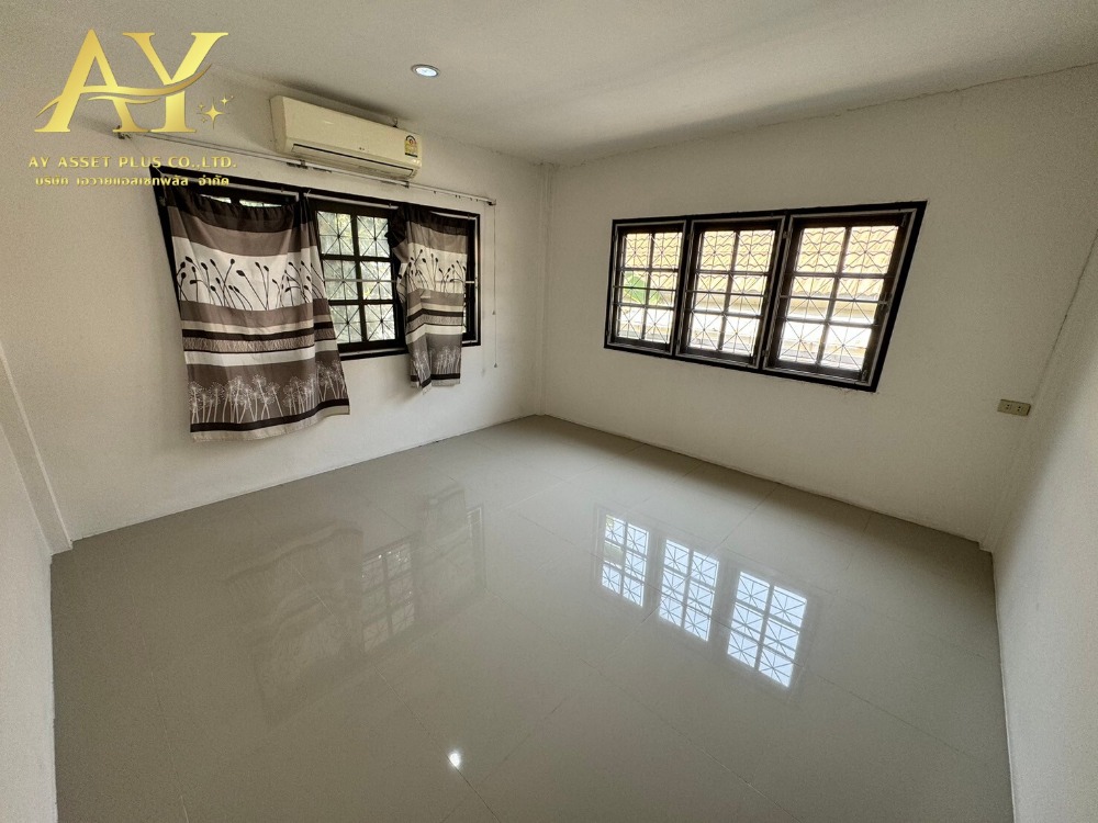 For SaleLandChaengwatana, Muangthong : House for sale with land, 99 sq m, Soi Chaengwattana 15, only 700 meters from the BTS.