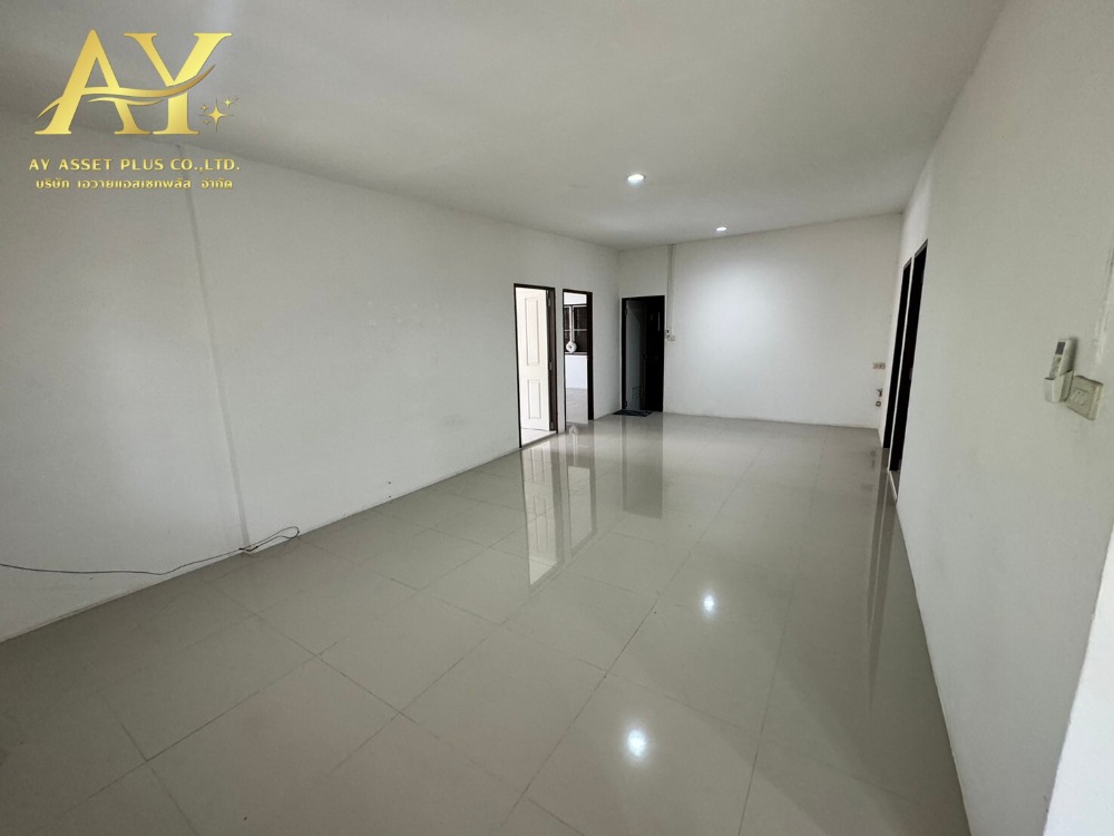 For SaleLandChaengwatana, Muangthong : House for sale with land, 99 sq m, Soi Chaengwattana 15, only 700 meters from the BTS.