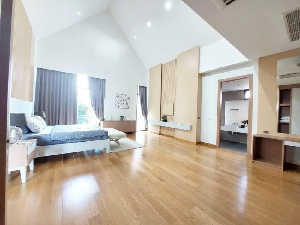 For SaleHouseNawamin, Ramindra : 📢👇Luxury house with private swimming pool Spacious space, decorated in modern style, airy and comfortable. Auspicious house number.