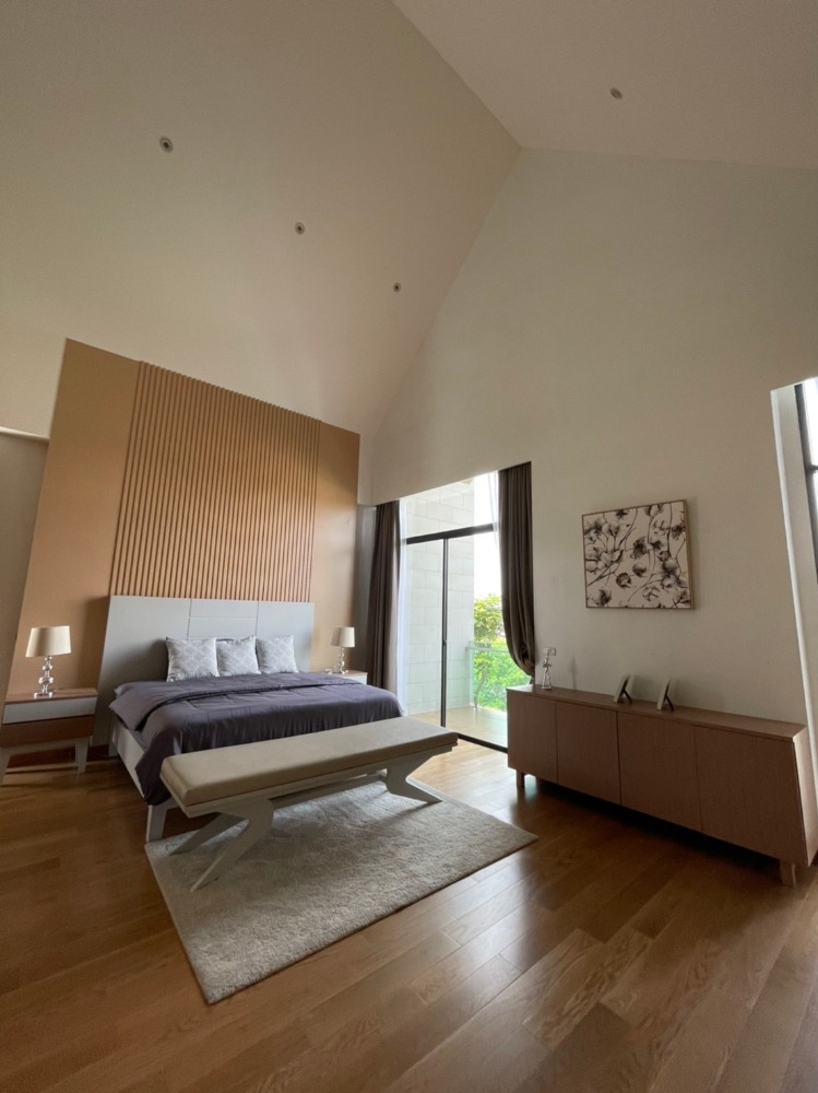 For SaleHouseNawamin, Ramindra : 📢👇Luxury house with private swimming pool Spacious space, decorated in modern style, airy and comfortable. Auspicious house number.