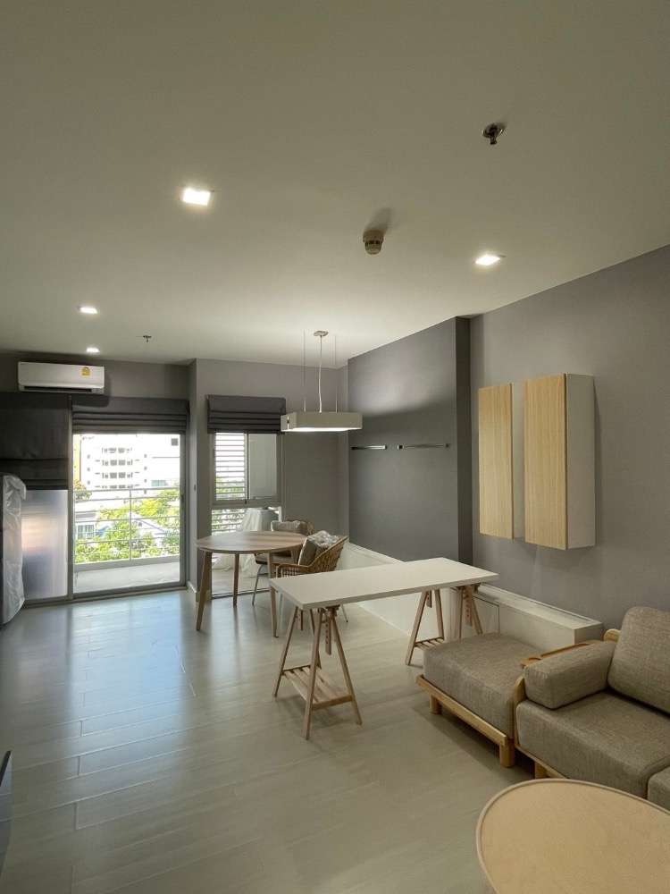 For SaleCondoLadprao, Central Ladprao : Condo for sale, The Room Ratchada-Lat Phrao, newly renovated room, beautiful, very good price.