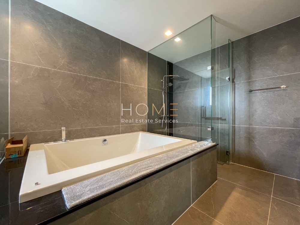 ขายบ้านเกษตร นวมินทร์ ลาดปลาเค้า : บ้านเดี่ยว แกรนด์ บางกอก บูเลอวาร์ด รามอินทรา - เกษตรนวมินทร์ / 5 ห้องนอน (ขาย), Grand Bangkok Boulevard Ramintra - Kaset Nawamin / Detached House 5 Bedrooms (FOR SALE) AA446